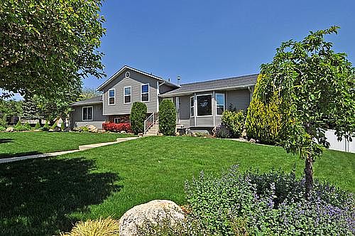 1st image of 2494 W Homewood Cir