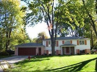 3524 Tothill Dr, Troy, MI 48084