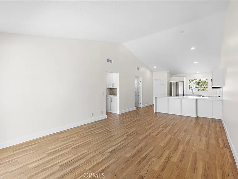 9 Dover Pl — Photo 6