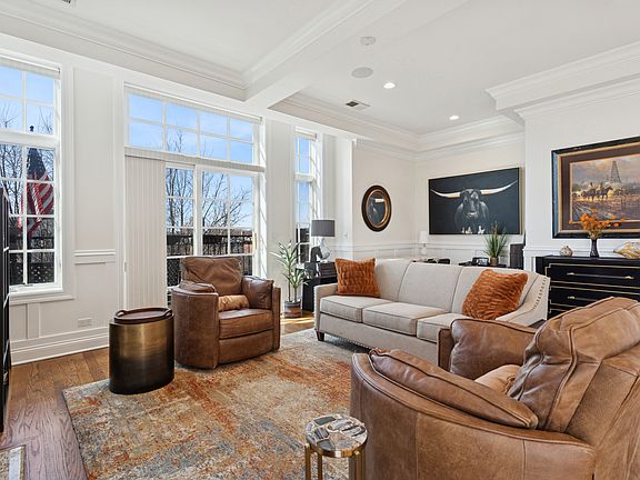 4th image of 3763 N Wilton Ave APT 4S
