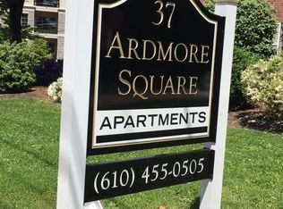 37 E Montgomery Ave, Ardmore, PA 19003