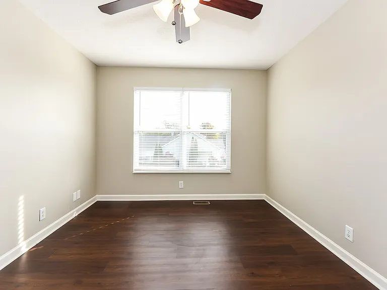 2900 Summer Hollow Ct — Photo 11
