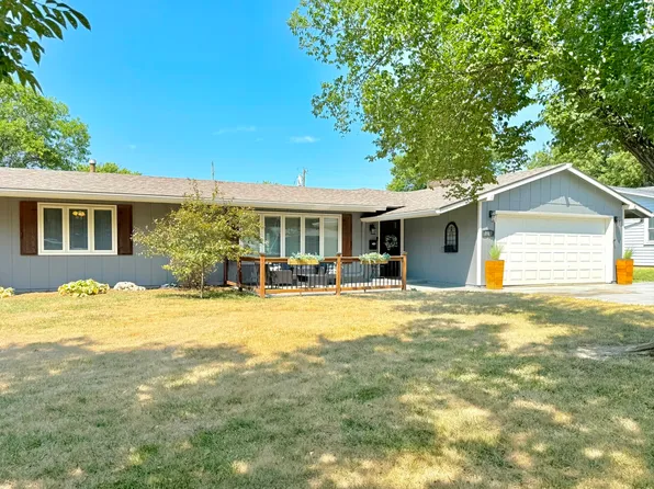 1017 S Tennessee Ave, Chanute, KS 66720