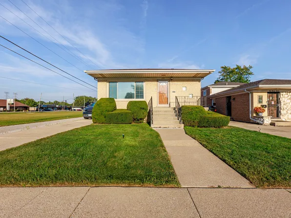 491 Escanaba Ave, Calumet City, IL 60409