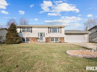 308 Cherokee Dr, Park View, IA 52748