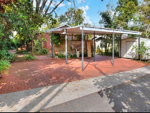 4th image of 810 Orange Park Ave