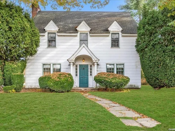 414 Powells Lane, Westbury, NY 11590
