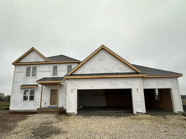 10035 N Migratory LANE, Mequon, WI 53097