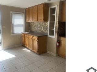 1 6th St #2-B, New Castle, DE 19720
