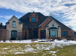 1851 W Forestview Dr, Sycamore, IL 60178