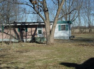 245 N 3rd St, Livingston, IL