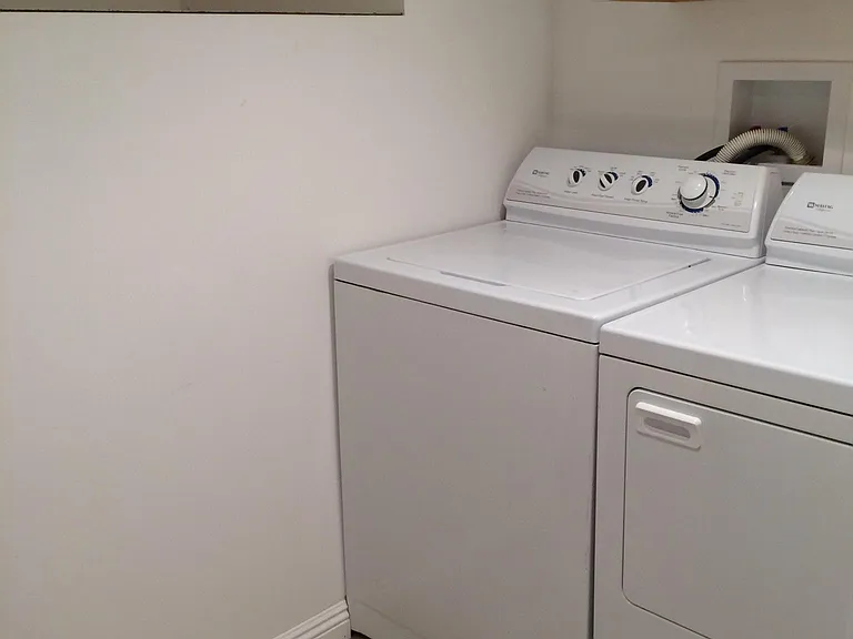 1425 S McClelland St — Photo 15