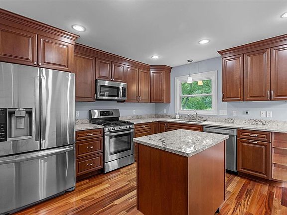 4th image of 14356 Rainy Lake Dr