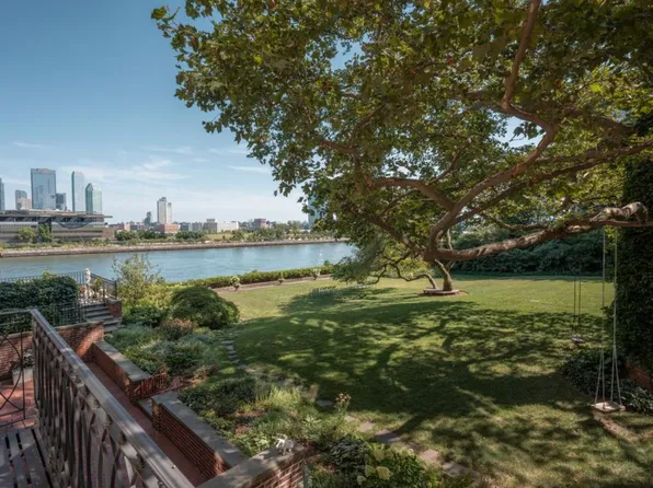 6 Sutton Square image 19 of 21