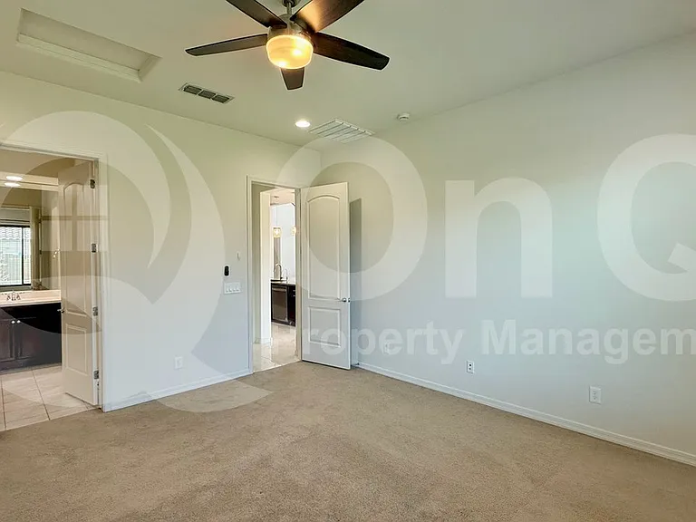 9707 W Patrick Ln — Photo 14