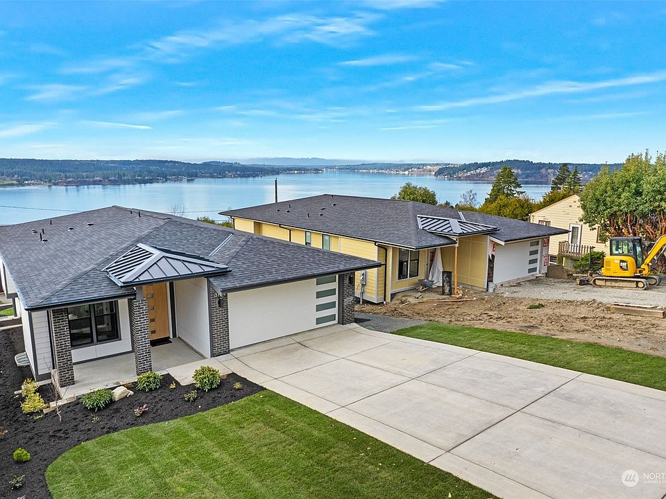 1st image of 3142 Tahoma Place W