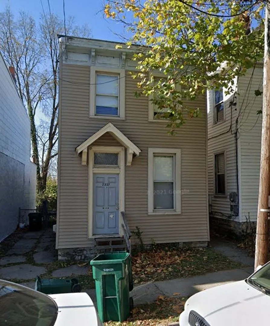 3 bed, 1.5 bath, $2,595 — Photo 1