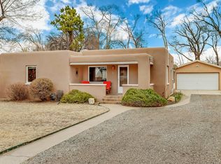 321 Nara Visa Rd NW, Los Ranchos De Albuquerque, NM 87107