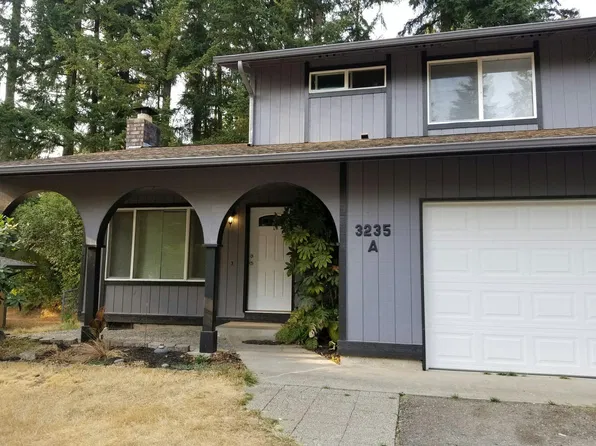 3235 SE Goldmaur Ct #A, Pt Orchard, WA 98366