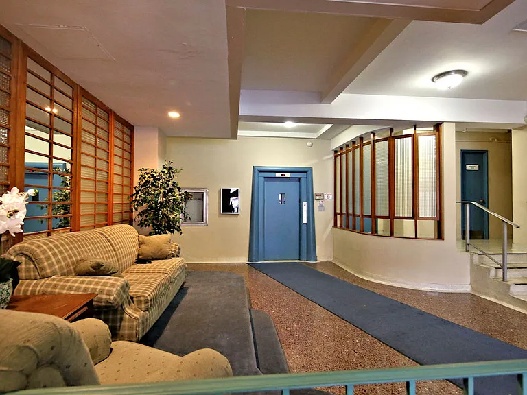 Lake St — Photo 2