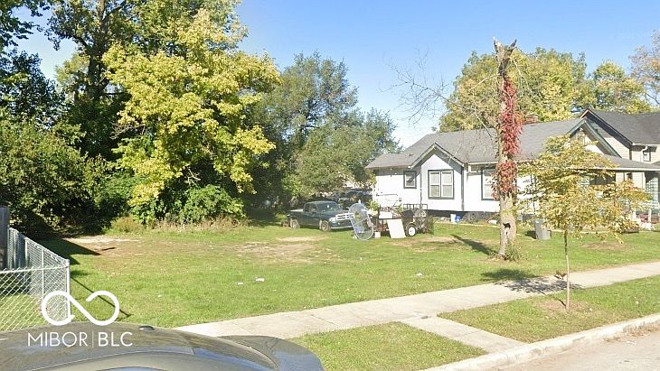 2nd image of 2946 N Denny St