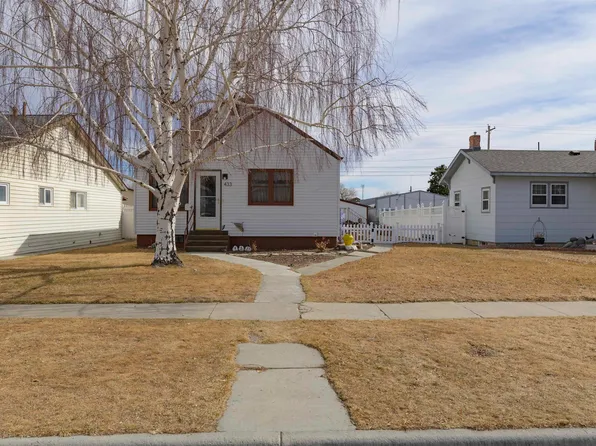 433 N Bent St, Powell, WY 82435