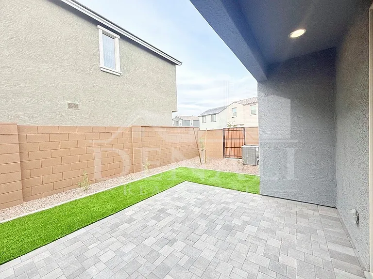 26021 N 23rd Ave — Photo 23
