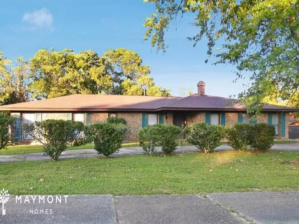 3411 Royal Carriage Dr, Montgomery, AL 36116