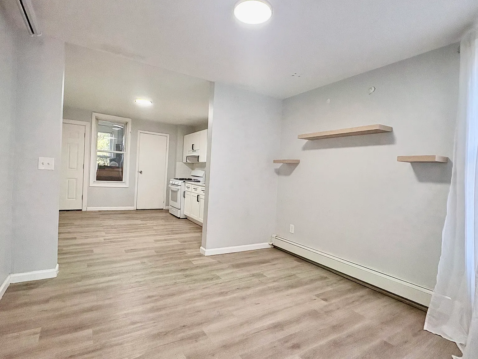 2 bed, $2,000 — Photo 1