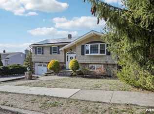 27 Borman Dr, Wanaque, NJ 07465