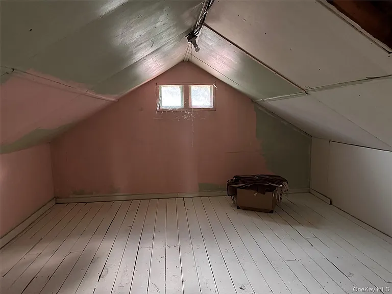 109 Lake Ave — Photo 10