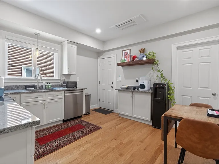 17 Chelmsford St #1 — Photo 3