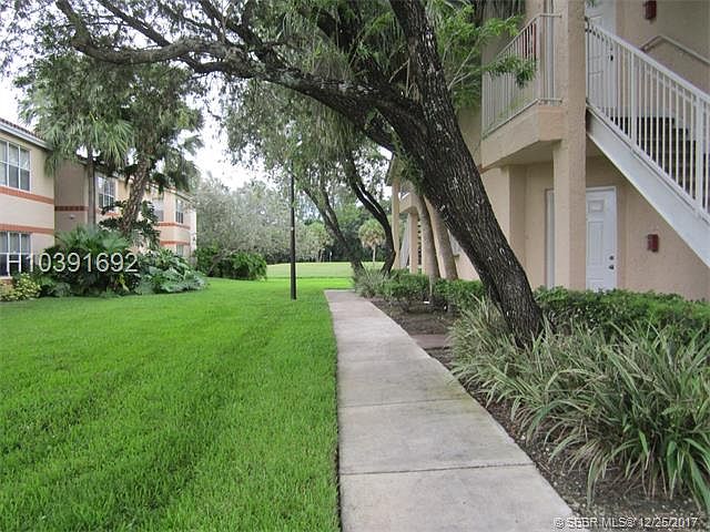 1st image of 3310 Pinewalk Dr N APT 1812