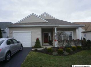 16 Kensington Rd, Manchester, NJ 08759