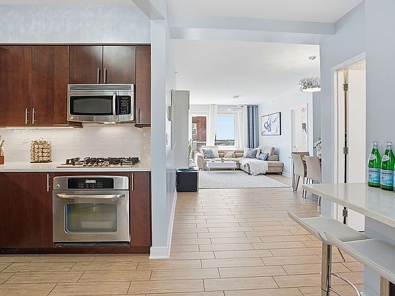 4th image of 130 Beach 119th St Unit 5D
