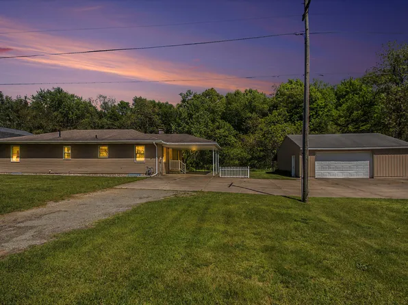 2007 Pucker Street Dr, Niles, MI 49120