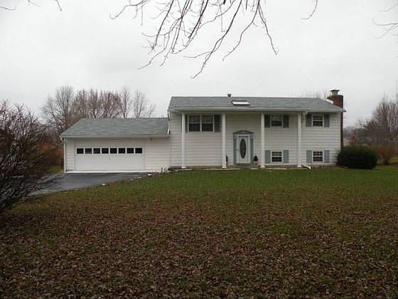 1st image of 407 E Cragmont Dr