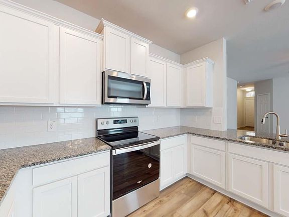 7th image of this home