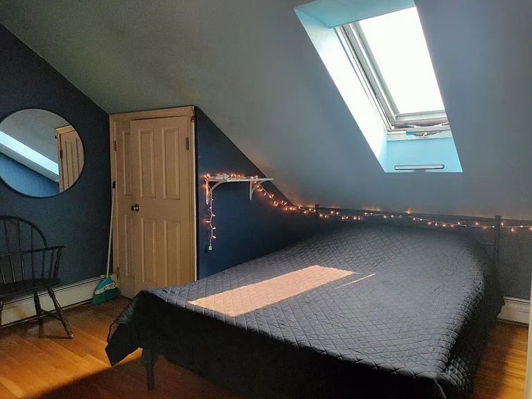 33 Lambert St #4 — Photo 6