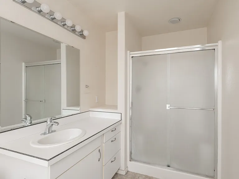 1050 NE Butler Market Rd #36 — Photo 18