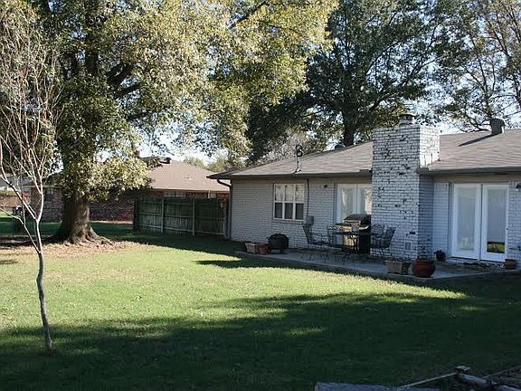 4th image of 1501 Oliver St