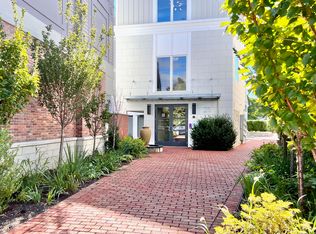 302 Gramercy Park #302, New Canaan, CT 06840