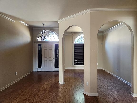 4th image of 1310 Starfield Rd