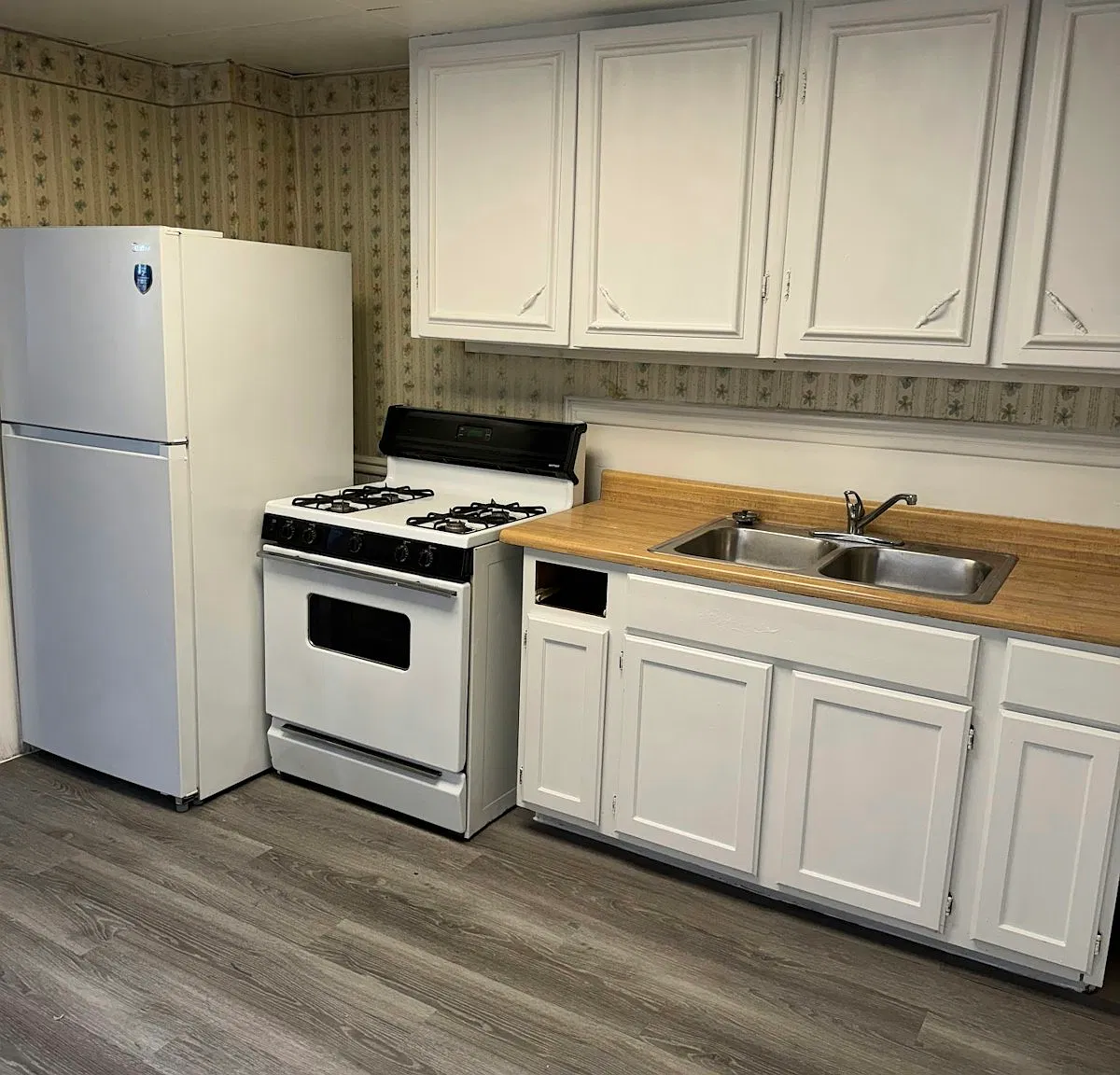 809 East 23rd Street — Photo 2