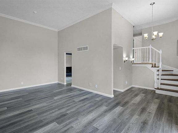 3rd image of 12235 Partridge Run Dr