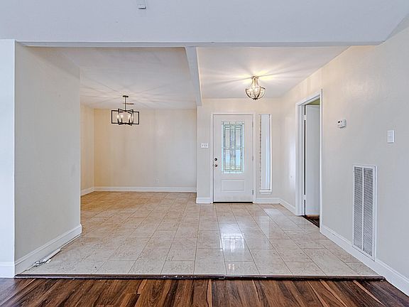 5th image of 17811 Hawk Haven Ln