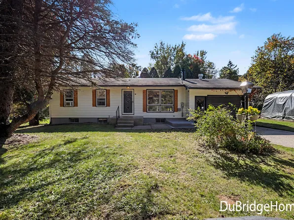 9691 Wolven Ave NE, Rockford, MI 49341