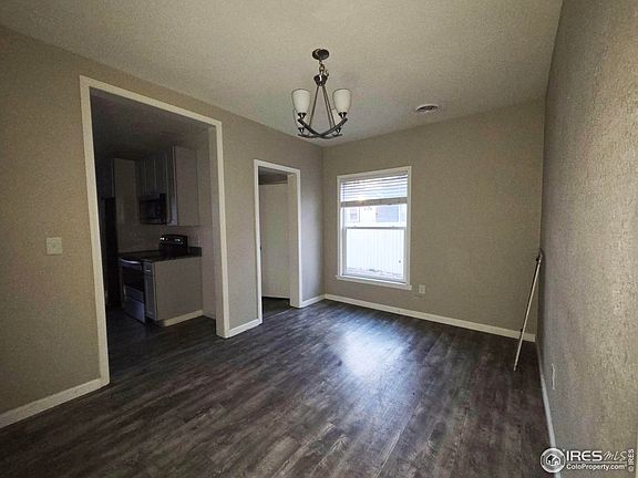 3rd image of 523 Chestnut St