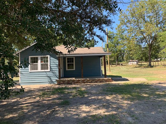 2nd image of 221 Skinner Ln