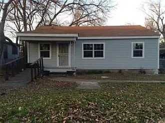 3206 Kellogg Ave — Photo 6